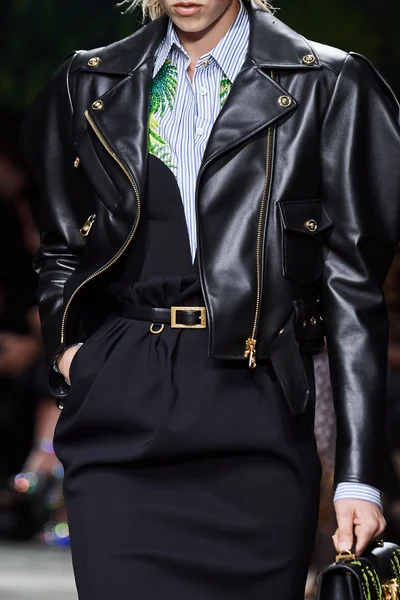 Look 73